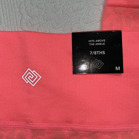 ZELOS Pink Animal Camo Print 7/8THS Leggings Activewear Size M NWT - Picture 2 of 5